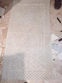 tappeto sardo lavorato a mano con telaio