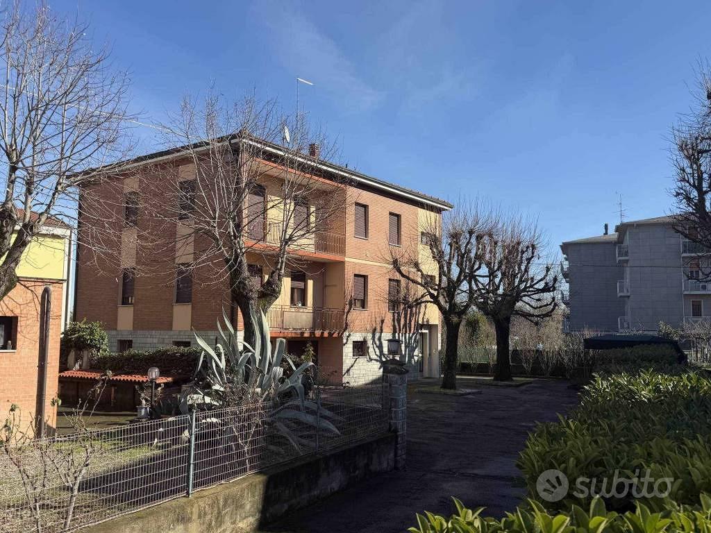 Casa indipendente di 227 m² con più di 5 locali e