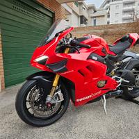 Ducati Panigale v4s