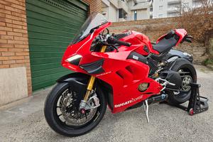 Ducati Panigale v4s