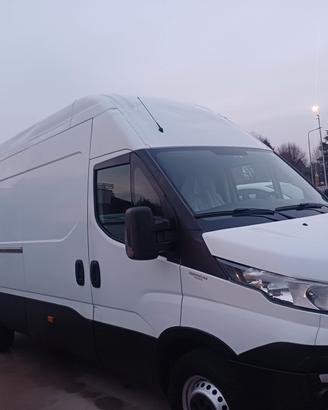 IVECO DAILY FURGONE GRAN VOLANTE EURO 6B