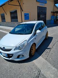Opel corsa OPC 2011
