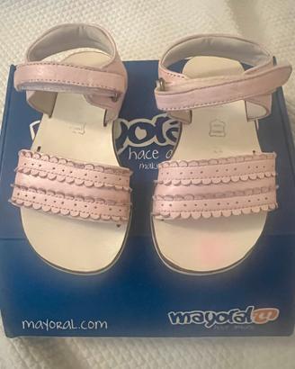 Sandali rosa per bambina
