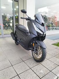SCOOTER ZONTES 125D NERO