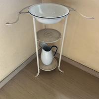 Lavatoio vintage antico d’epoca