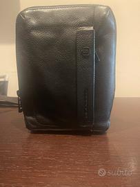 Borsello Piquadro in pelle nera