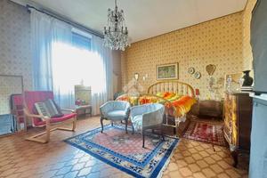 VILLA A SCHIERA A PRATO