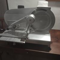 affettatrice OMAS lama 35 volt 220