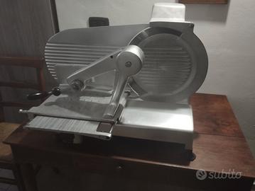 affettatrice OMAS lama 35 volt 220