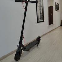 monopattino Xiaomi Electric scooter pro
