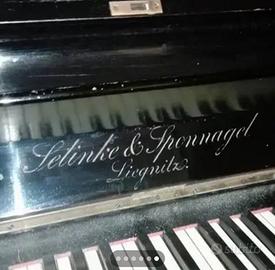 pianoforte verticale 