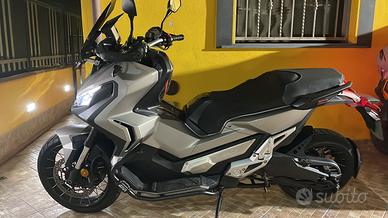 HONDA X-ADV 750