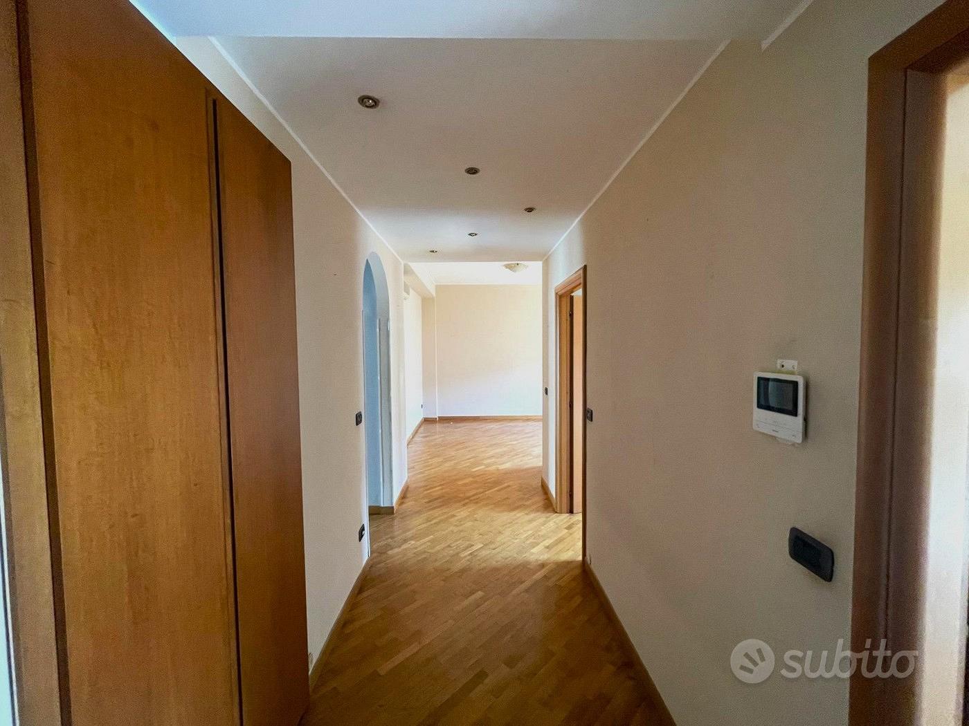 Apartment in Legnano, Santi Martiri, Oltresempione - Altro
