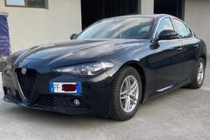 Alfa Romeo Giulia 2.2 150cv
