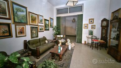 Appartamento di 170 m2 da Ristrutturare - Macomer