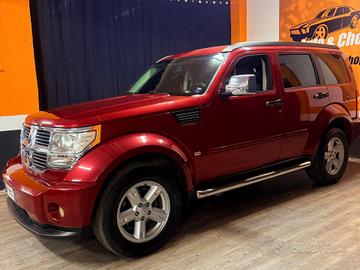 STRAORDINARIO DODGE NITRO 4×4 CON CAMBIO MANUALE