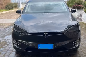 Tesla Model X P100D Loudicrous