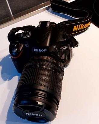 fotocamera Nikon D5100  