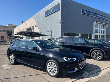 AUDI A4 Avant 30 TDI/136 CV S tronic Business Ad