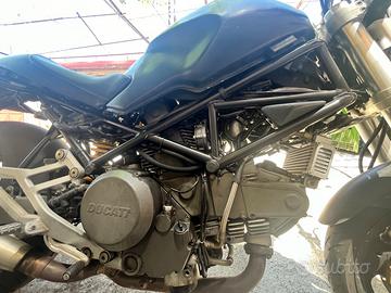 Ducati Monster 750 - 1999