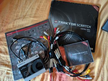 Native Instruments Traktor Scratch Duo Audio 4 DJ