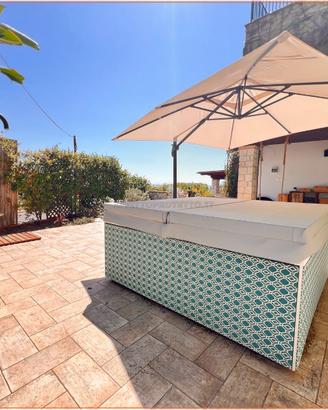 Unità di Design con Giardino e Vista Mare