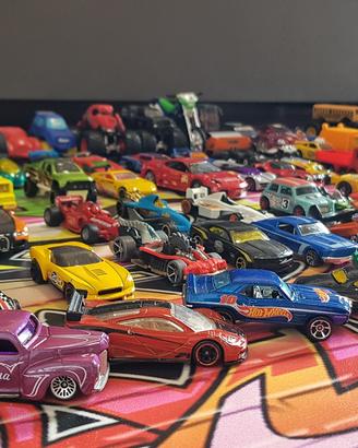 Lotto automobiline Hot Wheels e simili