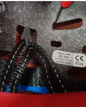 Casco bicicletta