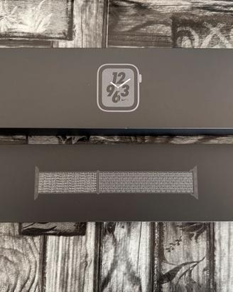Apple watch 4 nike edition da 44 mm cellular