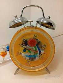 Orologio sveglia a carica in plexiglass Vntage