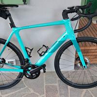 Bianchi infinito CV 2024