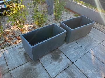 N 3 vasi color antracite un anno di vita