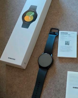 SAMSUNG Galaxy Watch5 Smartwatch