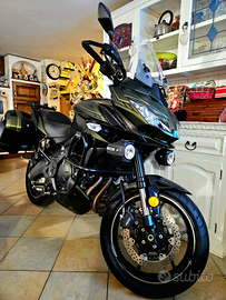 Kawasaki Versys 650 solo 14.800 km