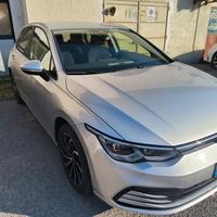 Volkswagen Golf 8 1.0 TSI EVO Life 110 CV