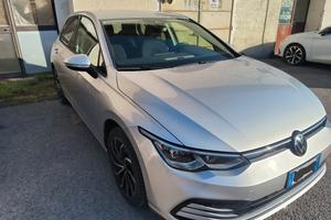Volkswagen Golf 8 1.0 TSI EVO Life 110 CV