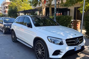 Auto Mercedes Glc 250 4matic premium alles.AMG