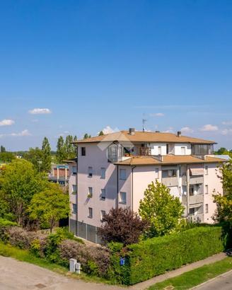2 LOCALI A REGGIO NELL'EMILIA