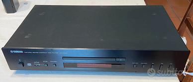 Lettore CD Yamaha CD-S300 con telecomando