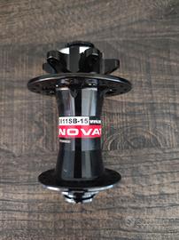 Mozzo anteriore Novatec D811SB-15