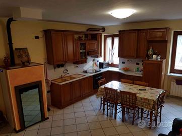 CASA SEMINDIPENDENTE A CANNARA