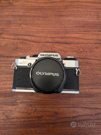 Macchina fotografica pellicola Olympus