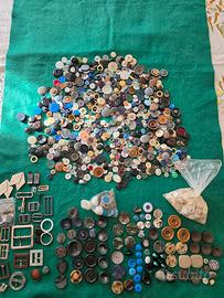 lotto bottoni, fibbie per riparazioni, oltre 1 kg