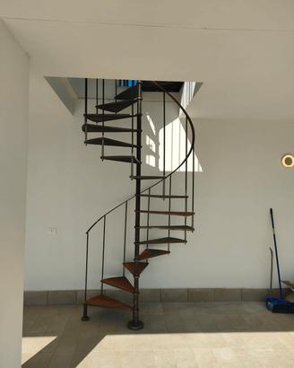 Scala a chiocciola in Ferro e Ghisa 