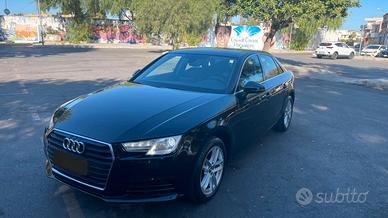 Audi a4 2.0 TDI 150CV S-TRONIC BUSINESS