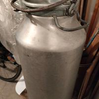 Vecchia latte trasporto latte vintage