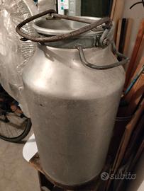 Vecchia latte trasporto latte vintage