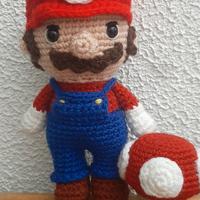 Super Mario e funghetto