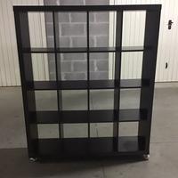 Mobile scaffale con ruote