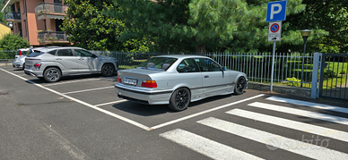 BMW E36 320i Coupe